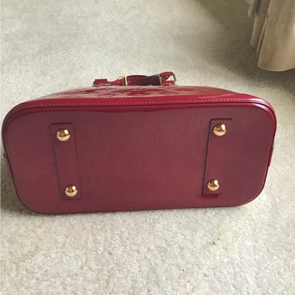 Louis Vuitton Alma patent bag - Picture 4 of 7